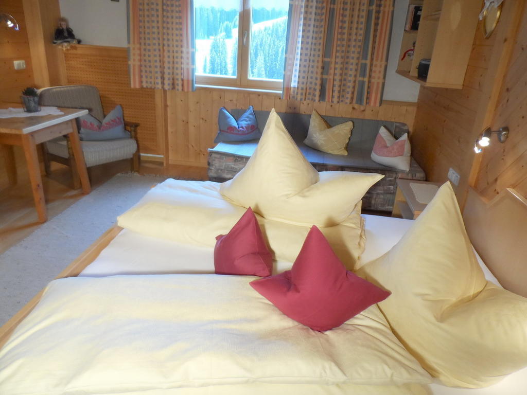 Haus Brunneck Daire Warth  Oda fotoğraf