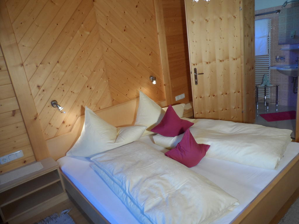 Haus Brunneck Daire Warth  Oda fotoğraf